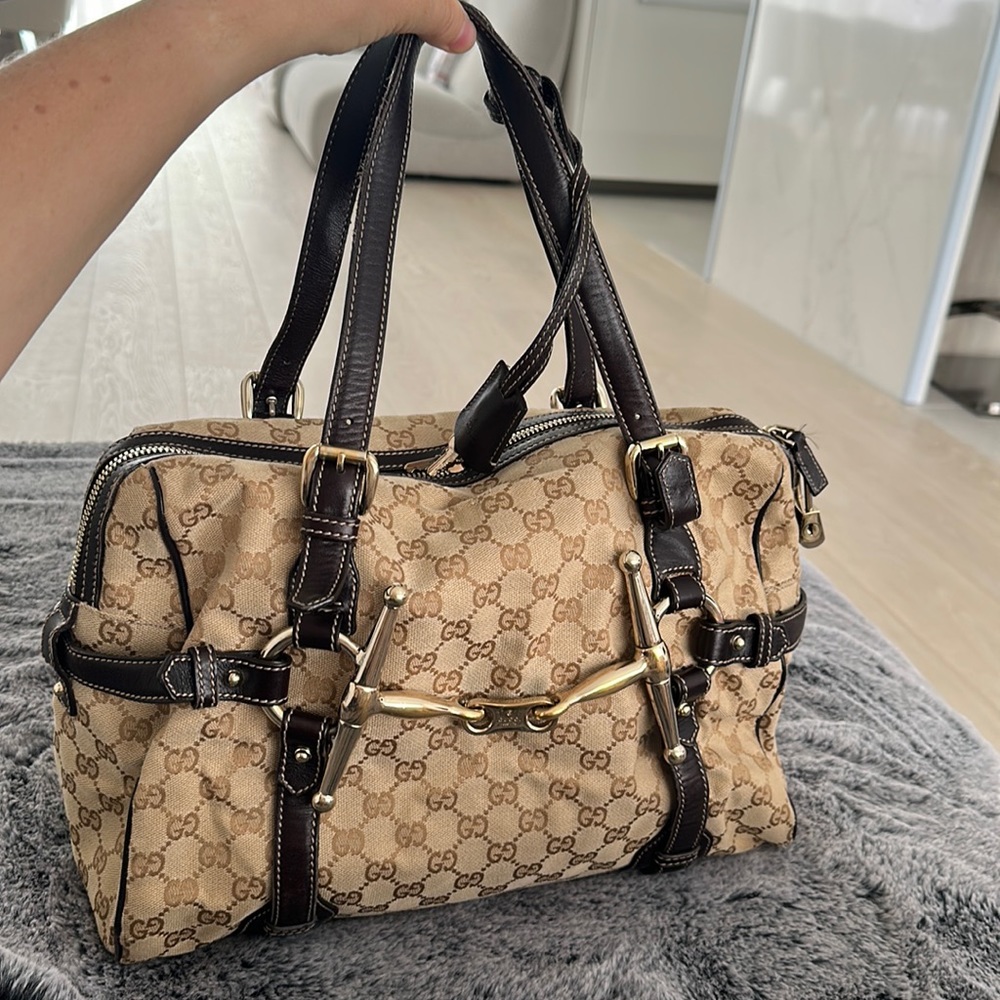 Gucci purse 85th anniversary addition authentic shoulder bag, very spacious